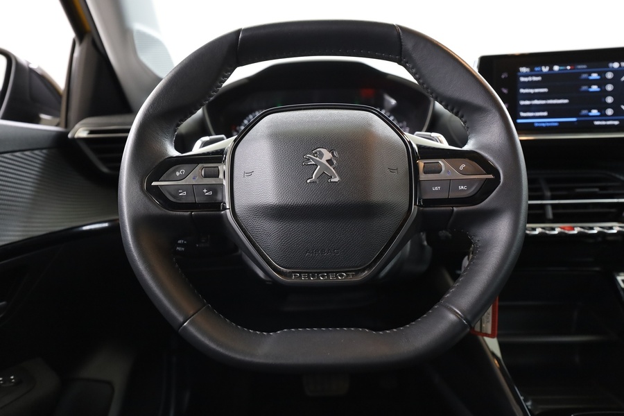 Peugeot 208 vaihtoauto