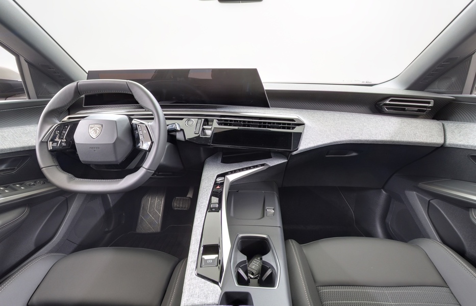 Peugeot E-3008 vaihtoauto