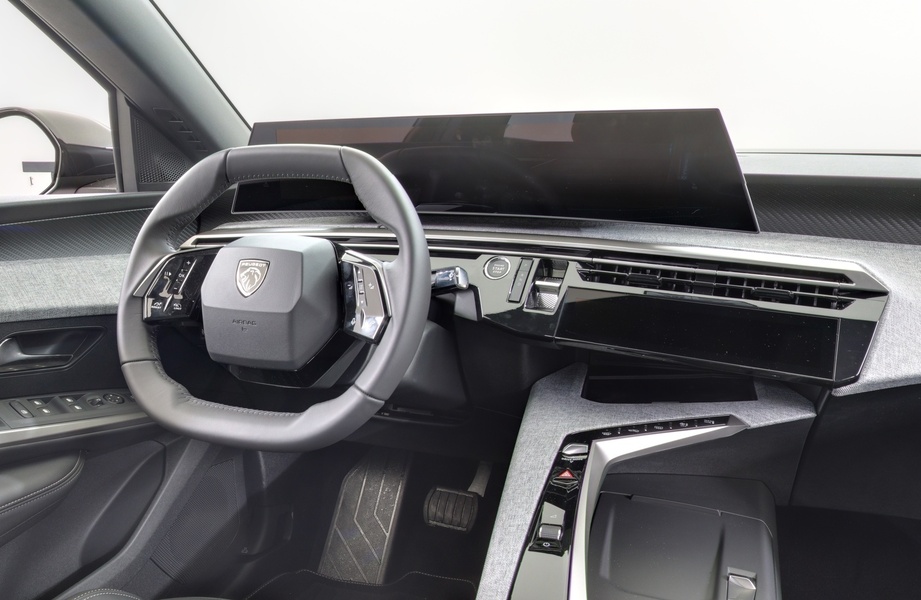 Peugeot E-3008 vaihtoauto