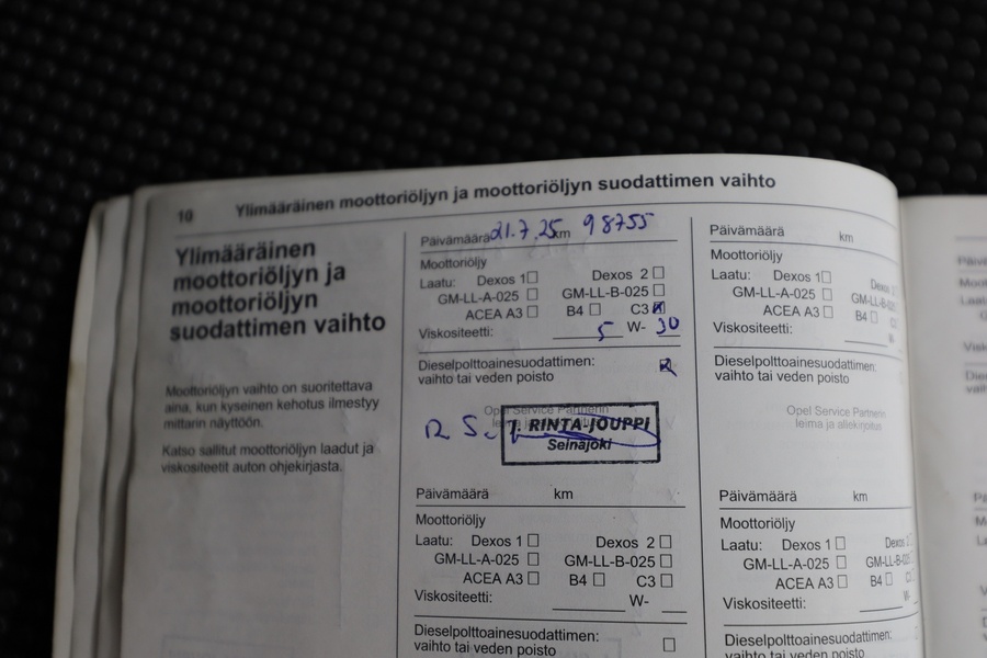 Opel Vivaro vaihtoauto