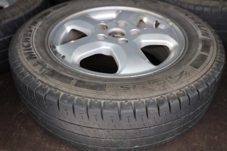 Opel Vivaro vaihtoauto