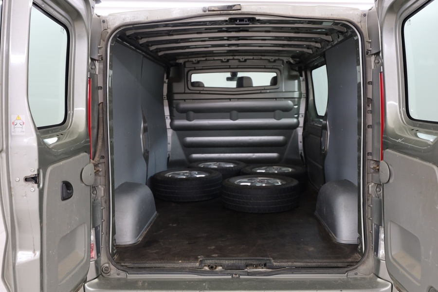 Opel Vivaro vaihtoauto