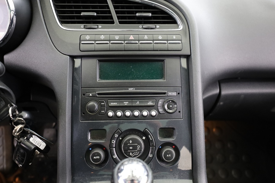 Peugeot 5008 vaihtoauto