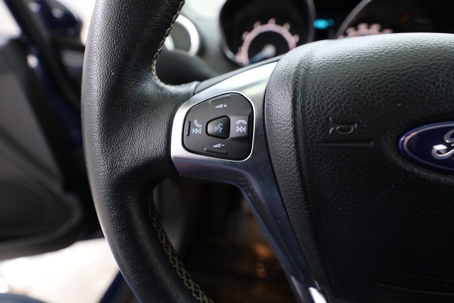 Ford Fiesta vaihtoauto