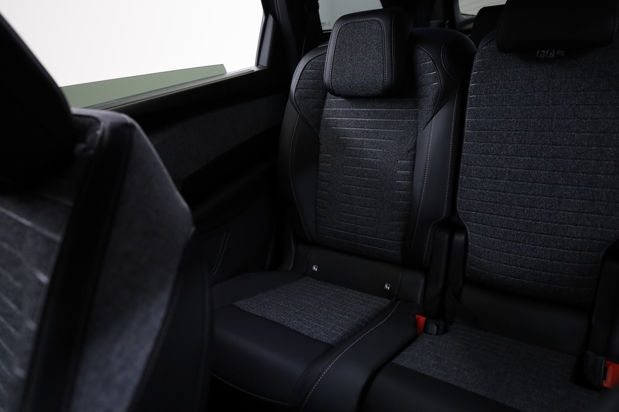 Peugeot E-5008 vaihtoauto