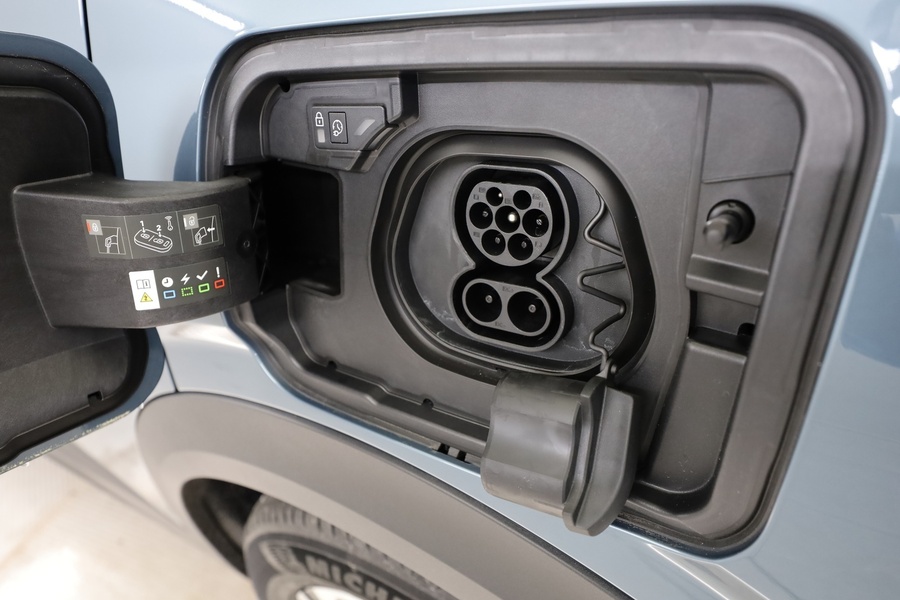 Peugeot E-5008 vaihtoauto