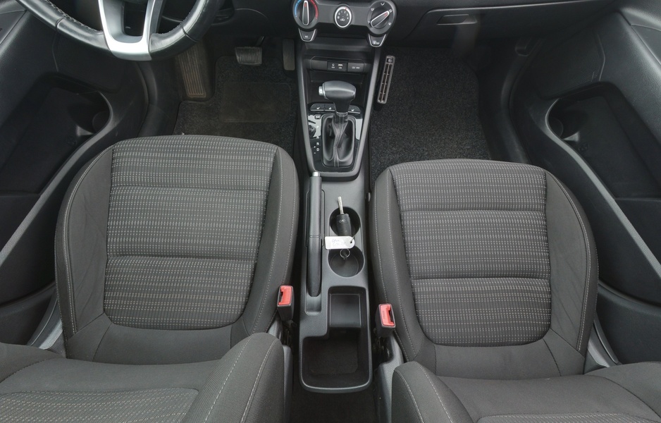 Kia Stonic vaihtoauto