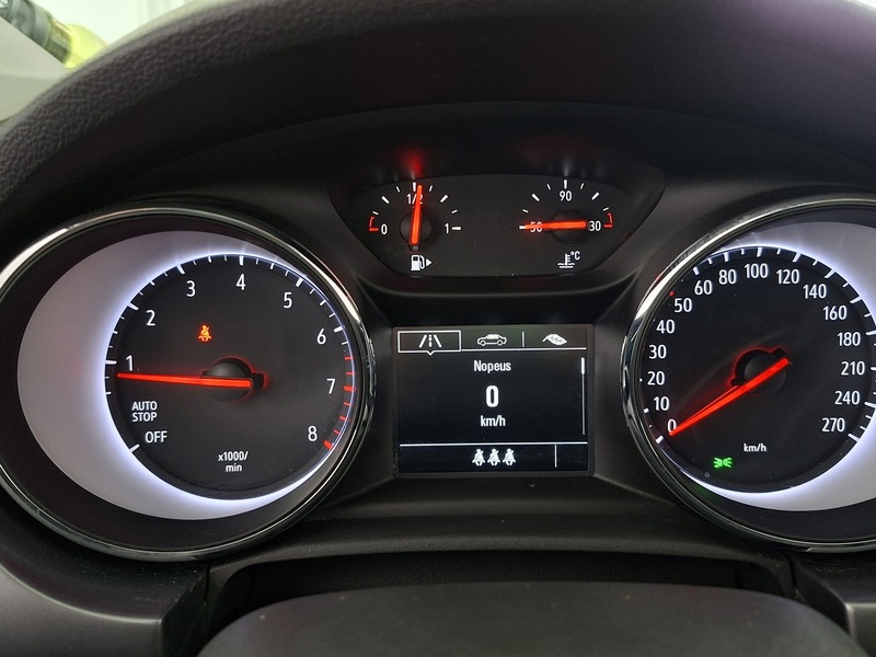 Opel Astra vaihtoauto