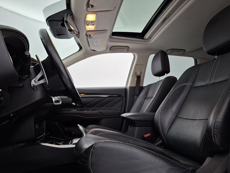 Mitsubishi Outlander PHEV vaihtoauto