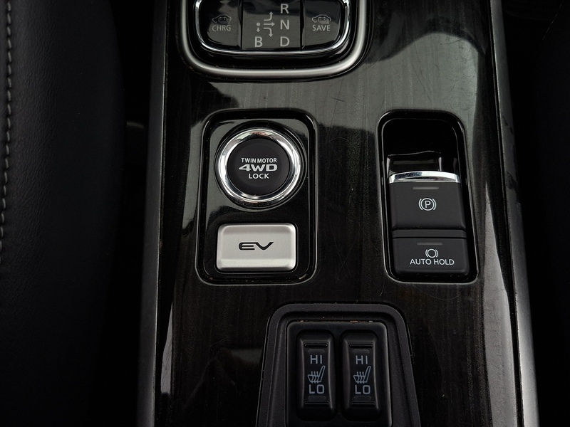 Mitsubishi Outlander PHEV vaihtoauto