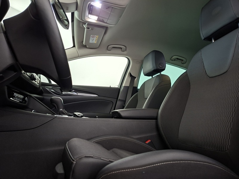 Opel Insignia vaihtoauto