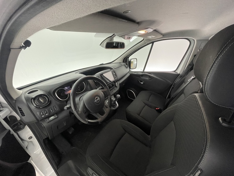 Opel Vivaro vaihtoauto