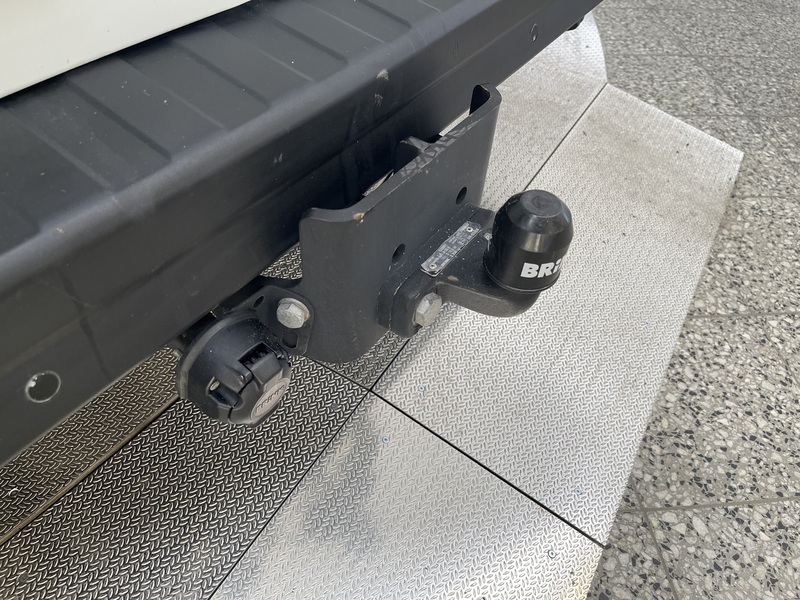 Opel Vivaro vaihtoauto