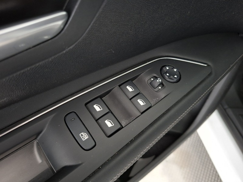 Peugeot 3008 vaihtoauto