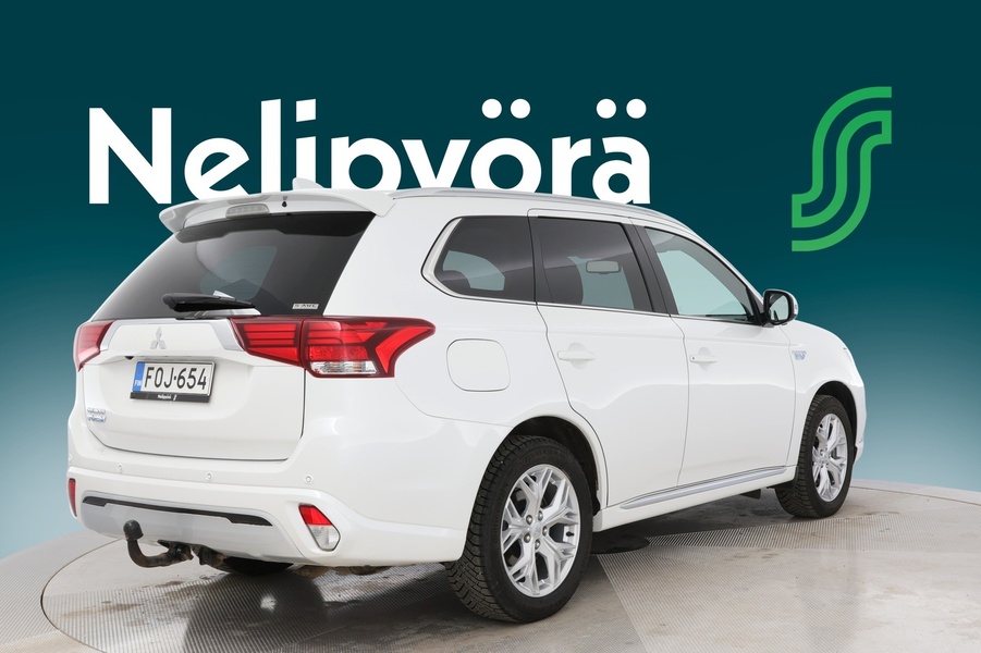 Mitsubishi Outlander PHEV vaihtoauto
