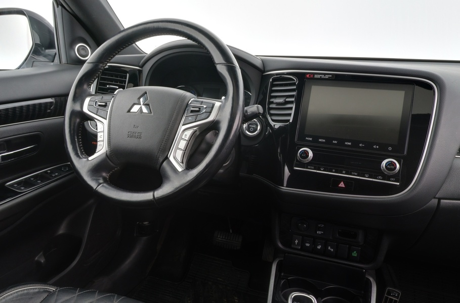 Mitsubishi Outlander PHEV vaihtoauto