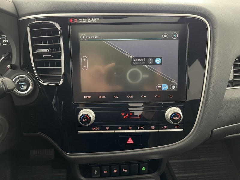 Mitsubishi Outlander PHEV vaihtoauto