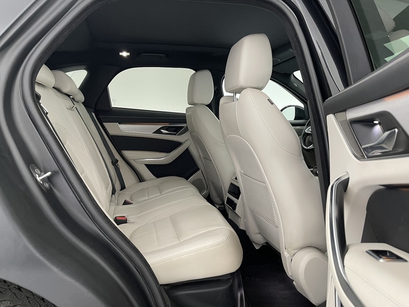 Jaguar F-PACE vaihtoauto