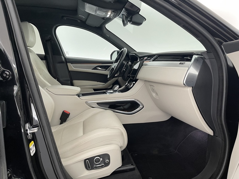 Jaguar F-PACE vaihtoauto