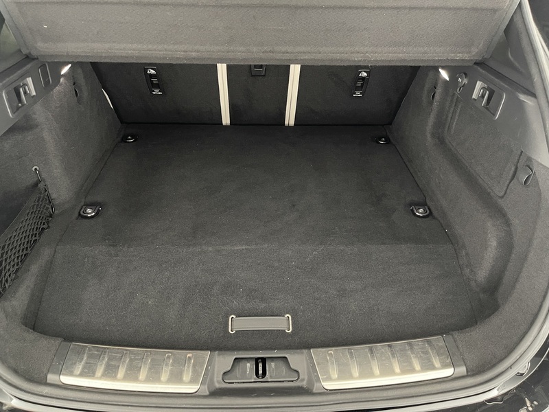 Jaguar F-PACE vaihtoauto