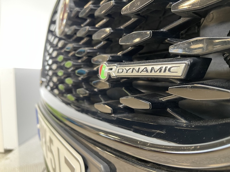 Jaguar F-PACE vaihtoauto