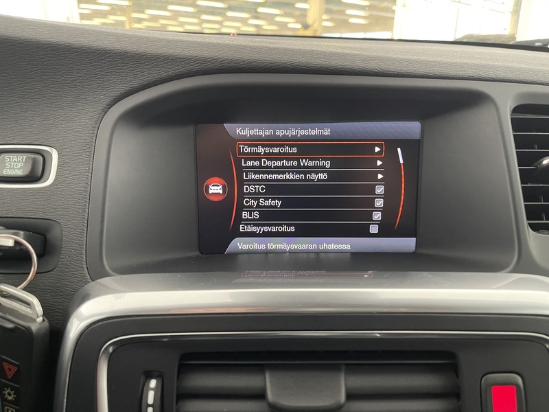 Volvo V60 vaihtoauto