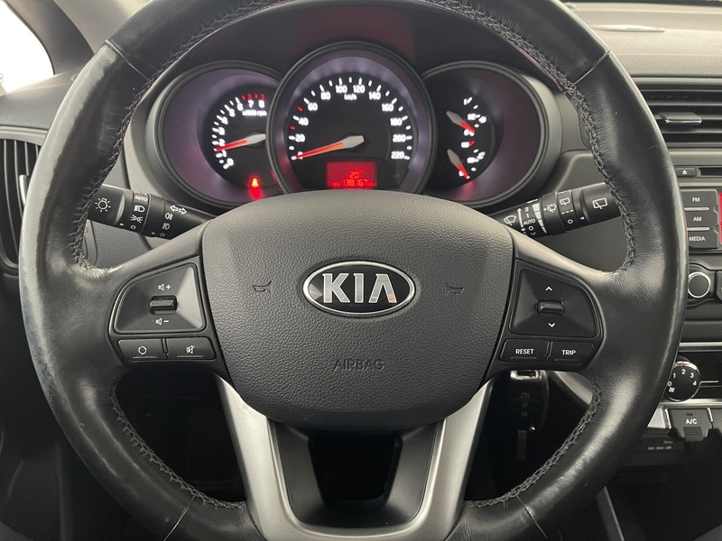 Kia Rio vaihtoauto