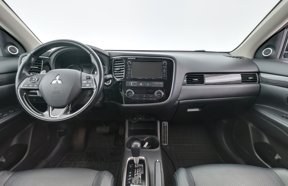 Mitsubishi Outlander vaihtoauto
