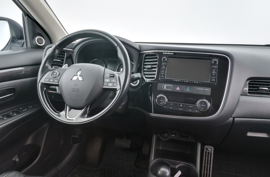 Mitsubishi Outlander vaihtoauto