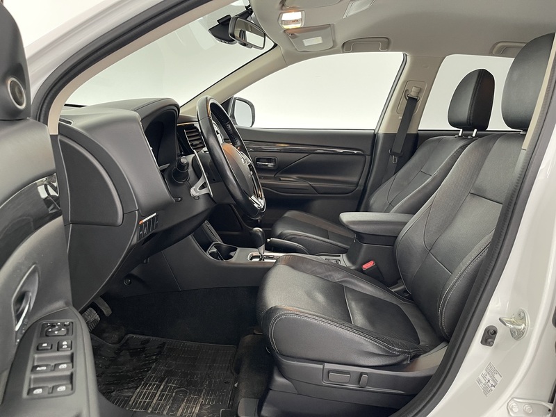 Mitsubishi Outlander vaihtoauto