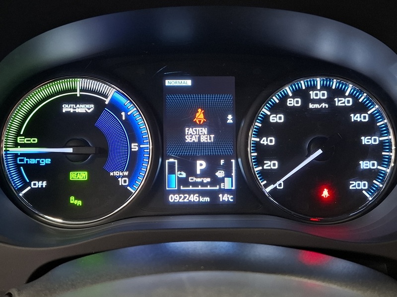 Mitsubishi Outlander PHEV vaihtoauto