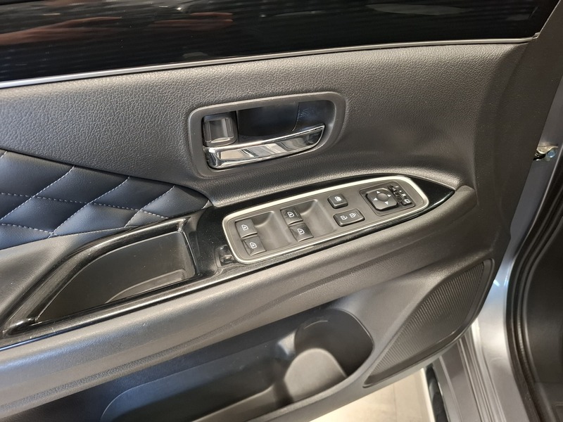 Mitsubishi Outlander PHEV vaihtoauto