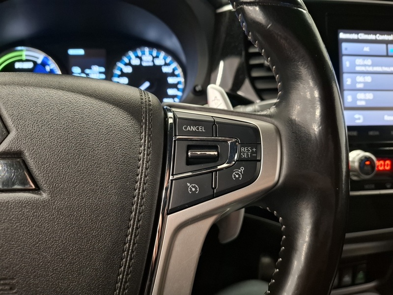 Mitsubishi Outlander PHEV vaihtoauto