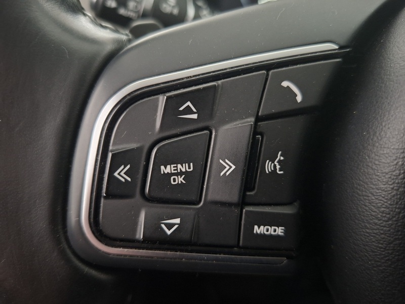 Jaguar F-PACE vaihtoauto