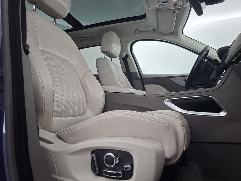 Jaguar F-PACE vaihtoauto