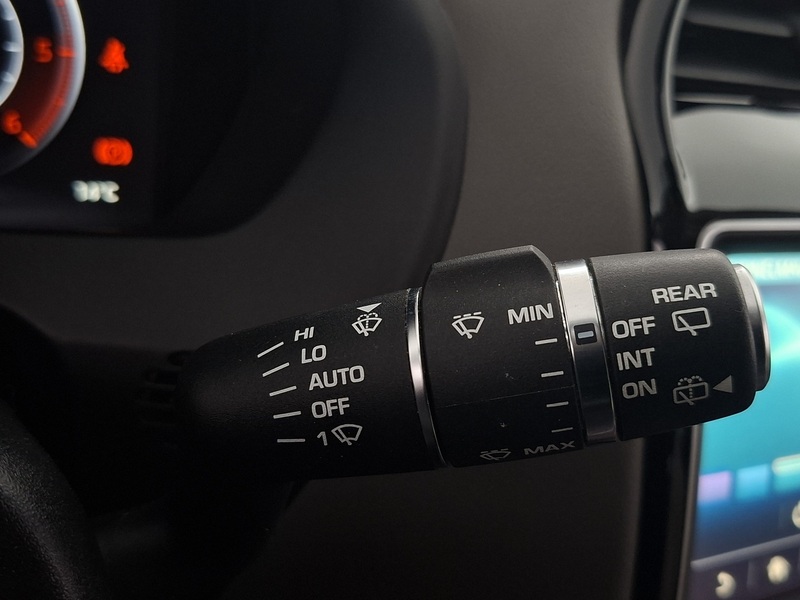 Jaguar F-PACE vaihtoauto