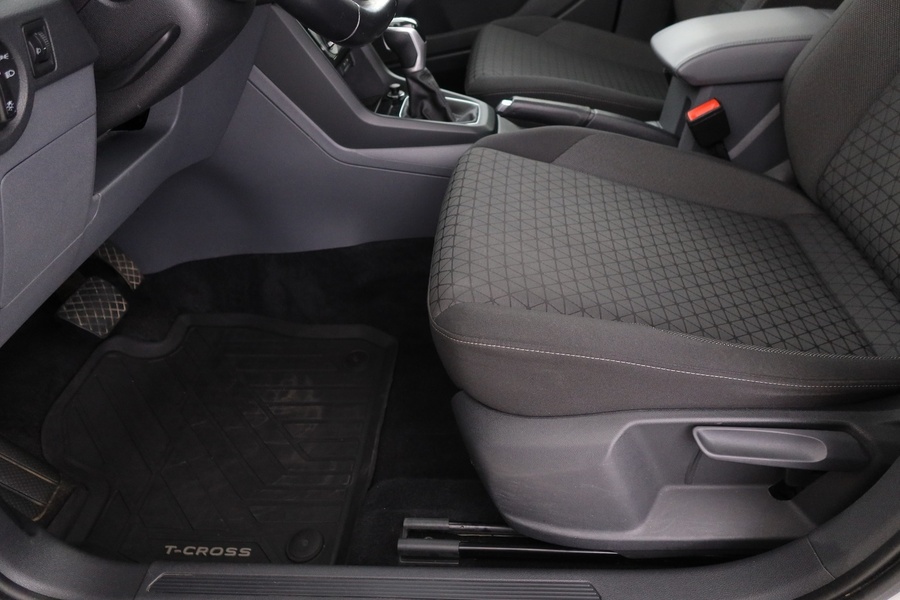 Volkswagen T-Cross vaihtoauto