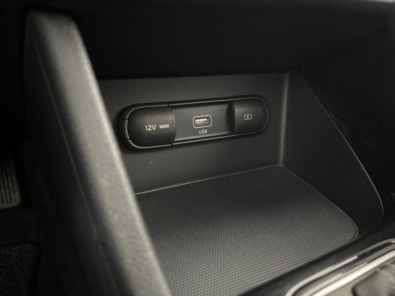 Kia Niro plug-in vaihtoauto