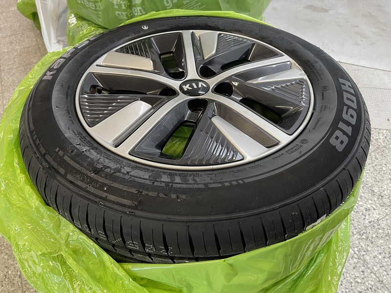 Kia Niro plug-in vaihtoauto