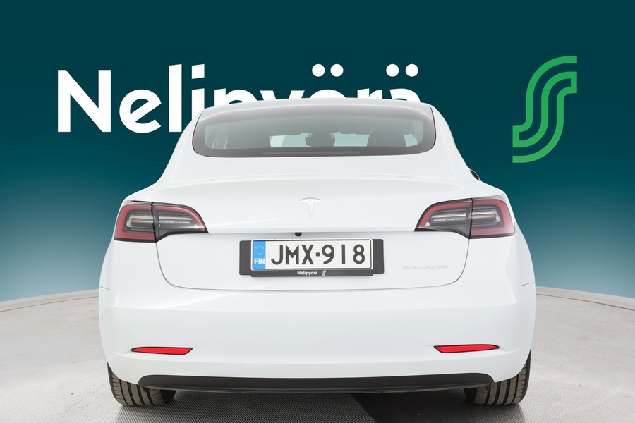 Tesla Model 3 vaihtoauto