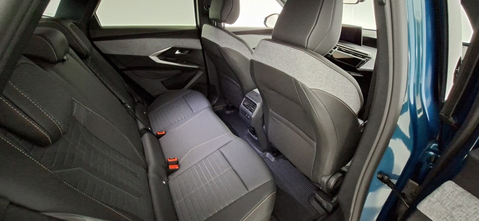 Peugeot E-3008 vaihtoauto