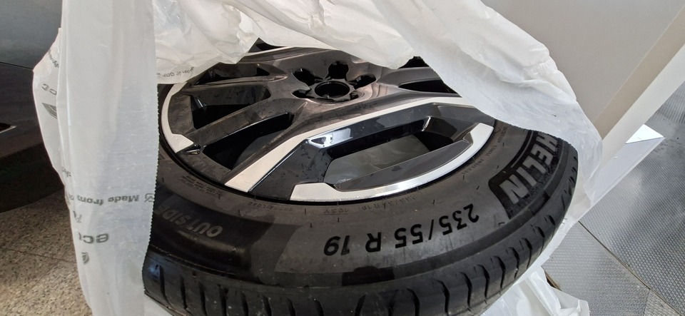 Peugeot E-3008 vaihtoauto