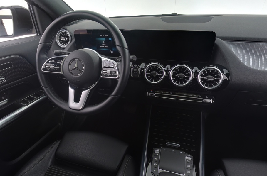 Mercedes-Benz EQA vaihtoauto