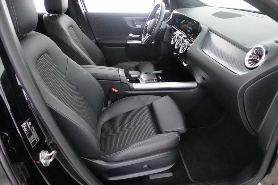 Mercedes-Benz EQA vaihtoauto