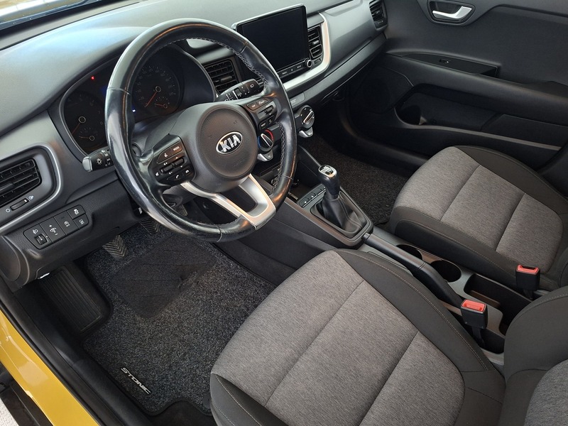 Kia Stonic vaihtoauto