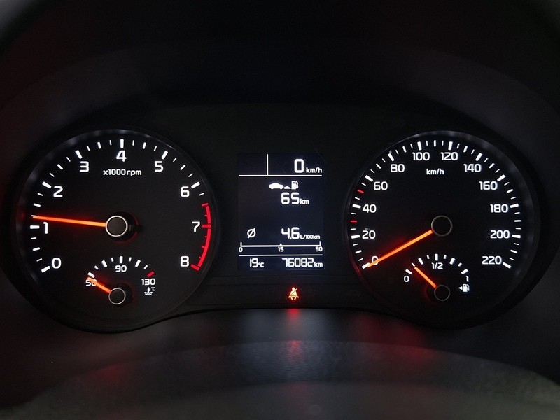 Kia Stonic vaihtoauto