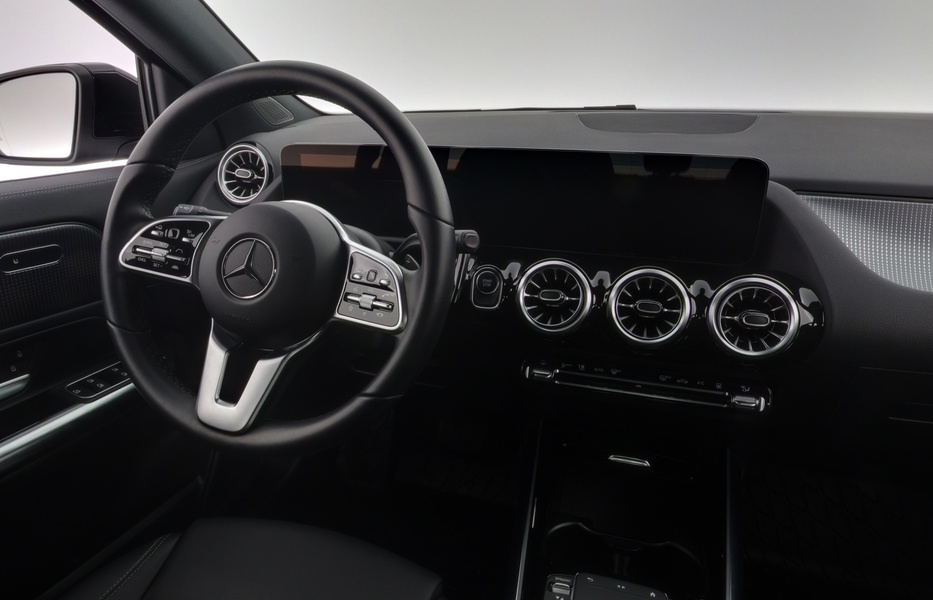 Mercedes-Benz EQA vaihtoauto