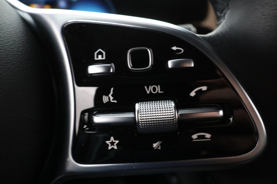 Mercedes-Benz EQA vaihtoauto