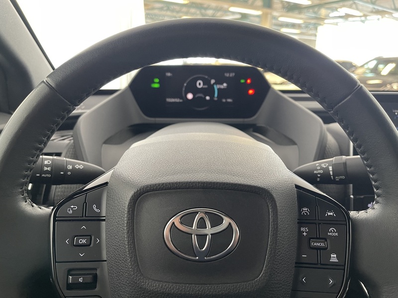 Toyota bZ4X vaihtoauto