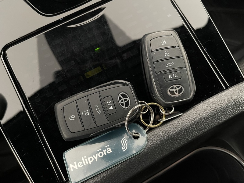 Toyota bZ4X vaihtoauto